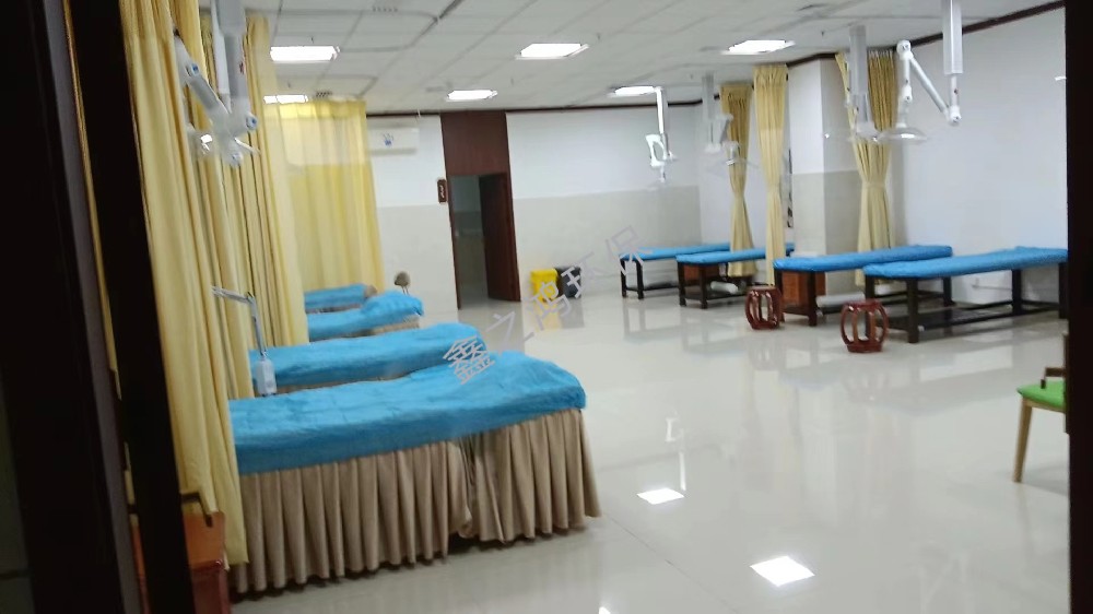 西安地區醫院艾灸排煙系統設備安裝完成